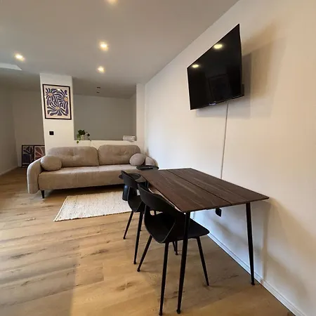 New - - Hauptbahnhof - 4 Guests 아파트 *