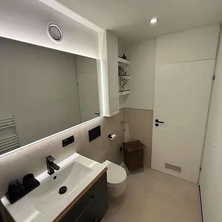Апартаменты New - - Hauptbahnhof - 4 Guests Аугсбург