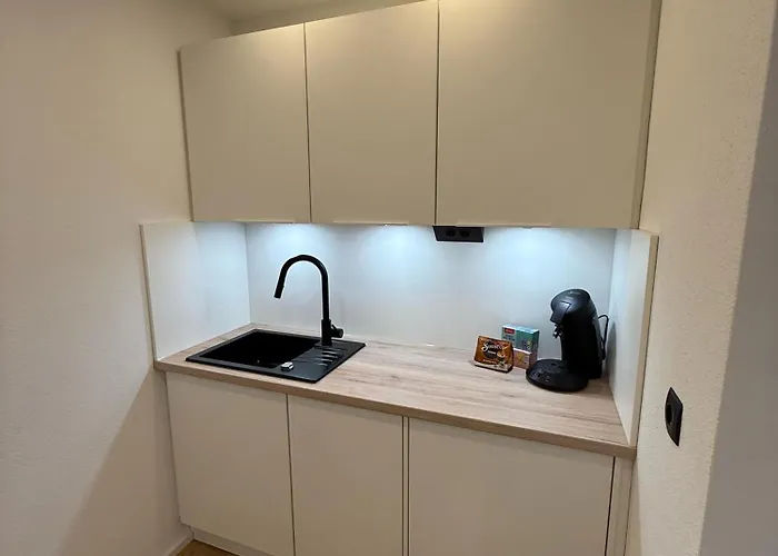 New - - Hauptbahnhof - 4 Guests Augsburg