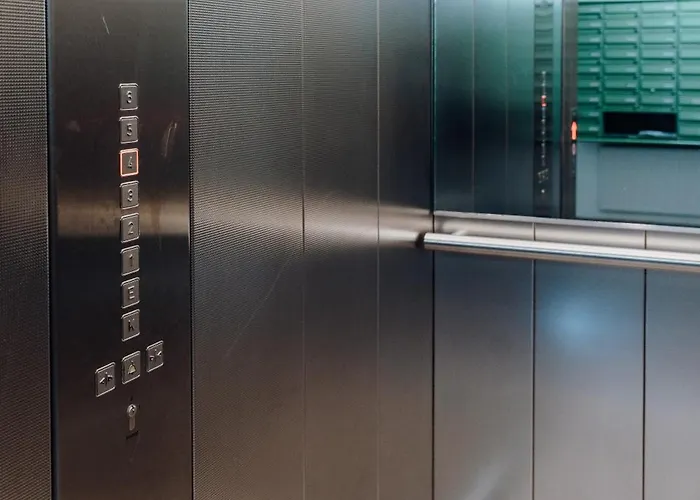 New - - Hauptbahnhof - 4 Guests Augsburg