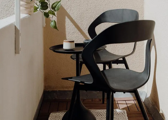 New - - Hauptbahnhof - 4 Guests